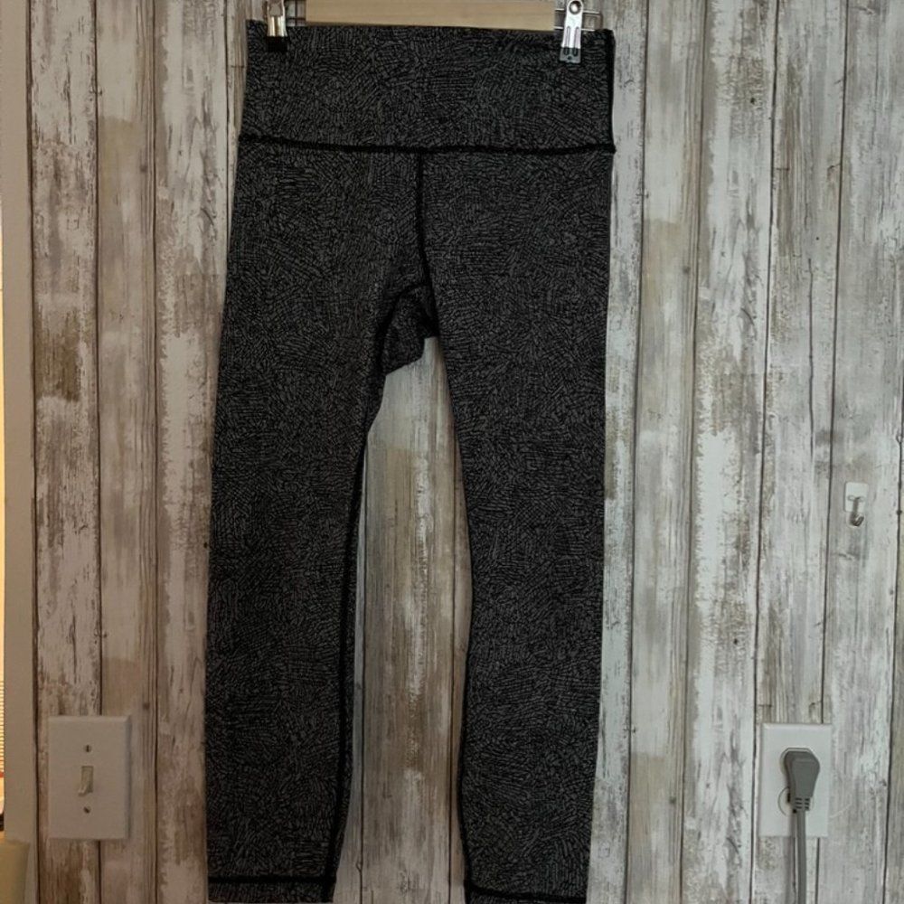 lululemon wunder under 25" leggings size 8